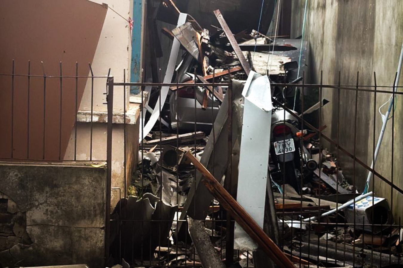 Temporal atinge 60 casas, três escolas e leva Estrela a decretar calamidade