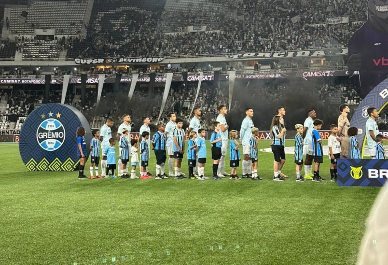 Grêmio perde para o Botafogo e segue distante da zona do rebaixamento