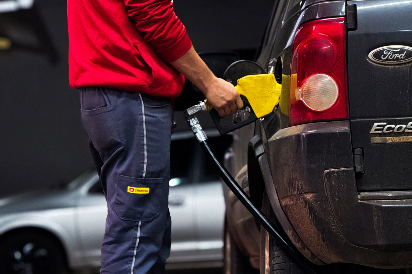 Gasolina fica R$ 0,14 mais barata para distribuidoras